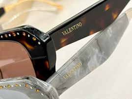 Picture of Valentino Sunglasses _SKUfw56704005fw